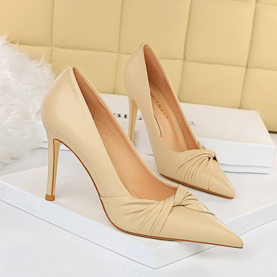 PU surface shallow mouth high heel shoes 43 02